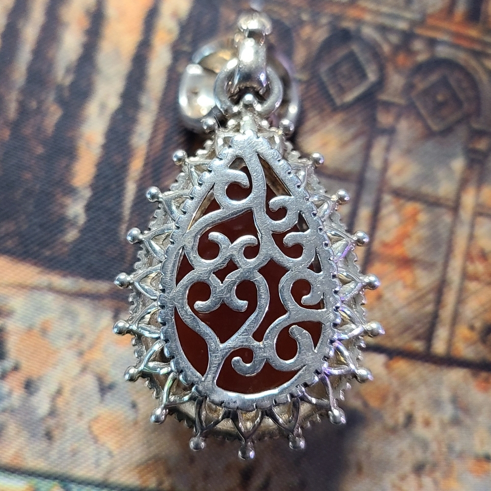 Barbara Bixby pendant - Picture 2 of 4
